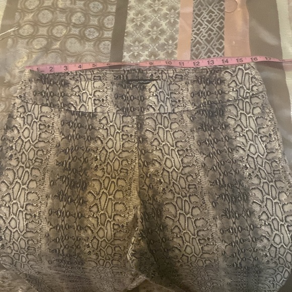 Counterparts 🐍 snakeskin Cream and Black Dress Pants/leggings. - Picture 3 of 9